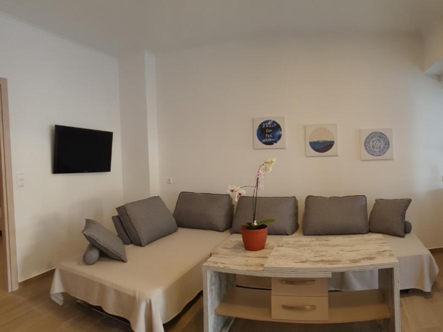 Ola Kala Apartments And Rooms Vlikhon Luaran gambar